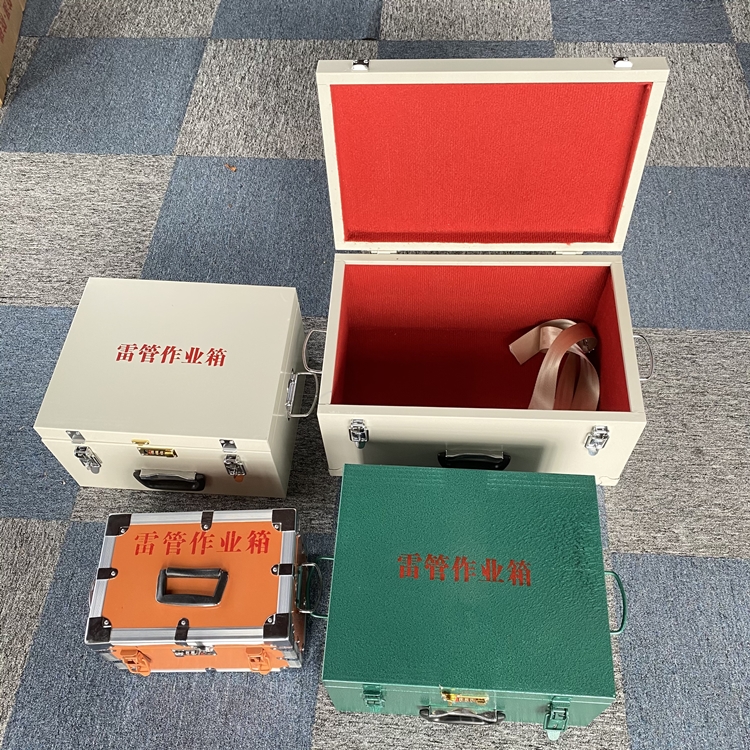 神池爆破工程作业箱如何选择？玻璃钢与传统材质的全面对比
